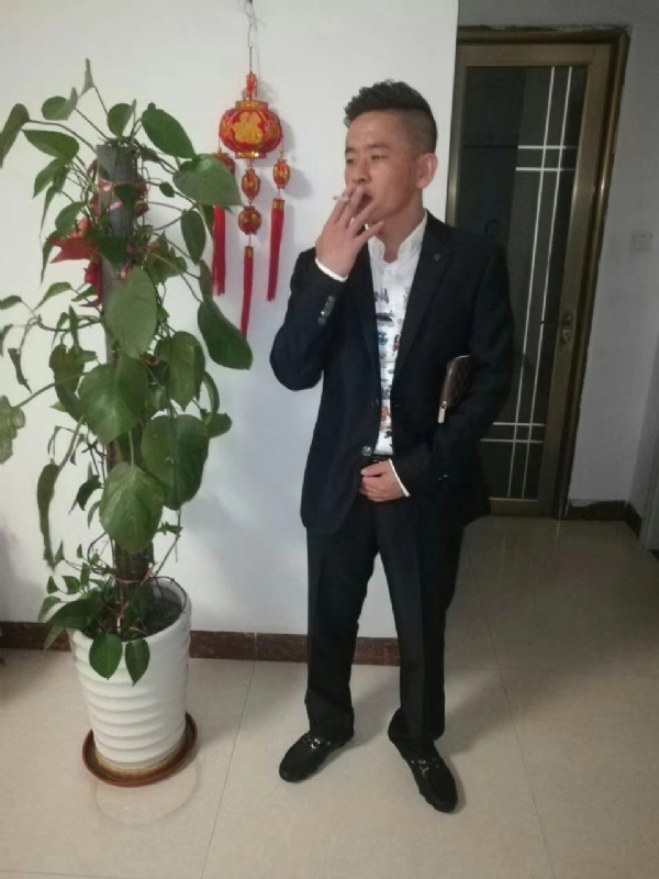 男人三十而立的第二张照片--鞍山相亲服务中心