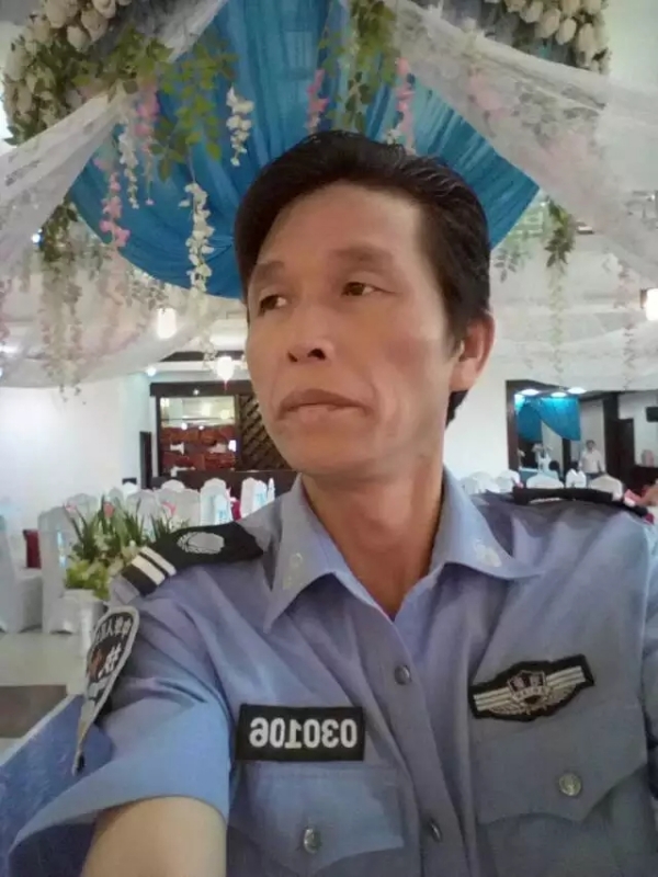 卧窗听雨的第二张照片--鞍山相亲服务中心