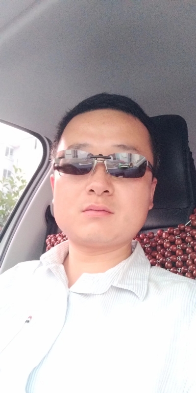 痛苦的单身狗的第一张照片--鞍山相亲服务中心