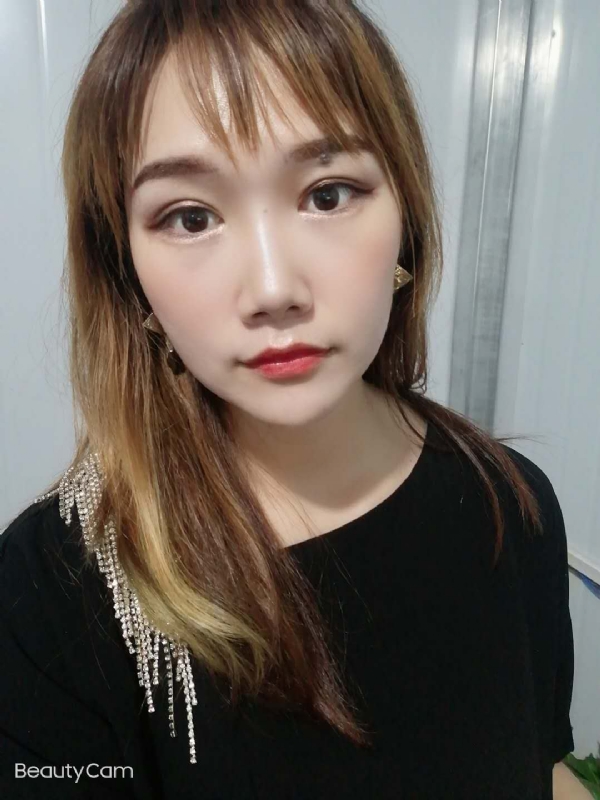 艾薇的第四张照片--鞍山相亲服务中心