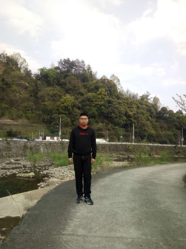 等着上钩的鱼的第二张照片--鞍山相亲服务中心