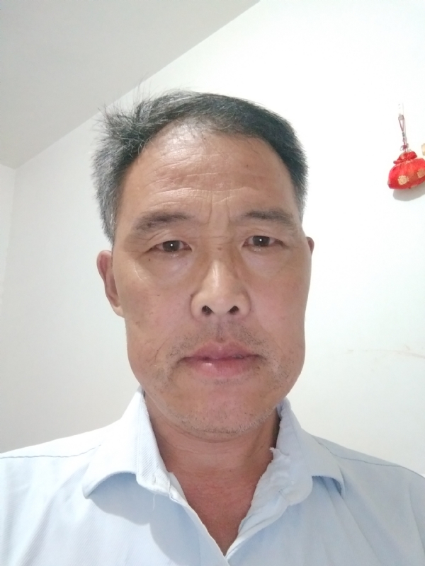 邹学辉的第二张照片--鞍山相亲服务中心