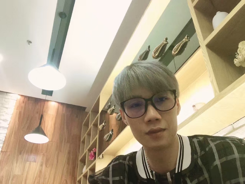 黄峰的第一张照片--鞍山相亲服务中心