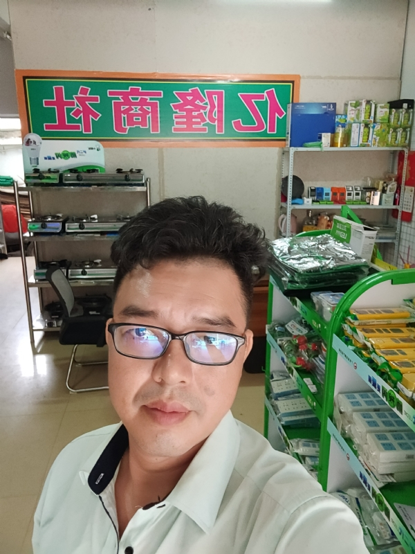 亿隆的第三张照片--鞍山相亲服务中心