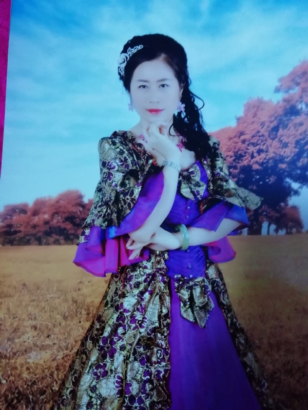 清水芙蓉的第一张照片--鞍山相亲服务中心