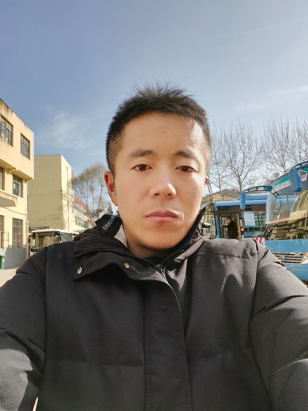 孤独的云的第一张照片--鞍山相亲服务中心
