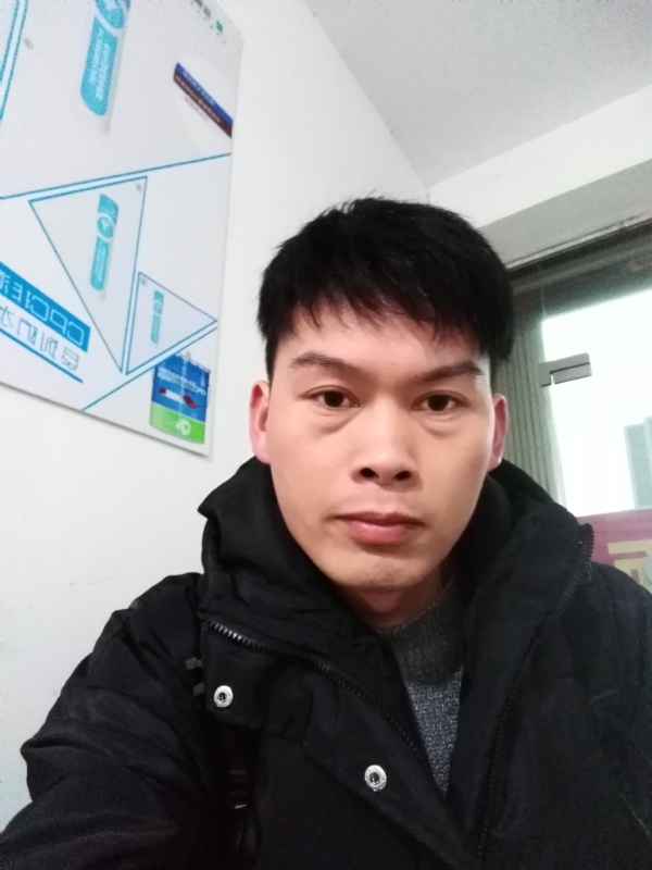 微笑的第一张照片--鞍山相亲服务中心