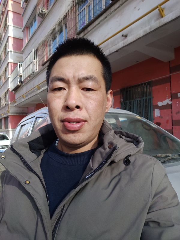 华哥的第一张照片--鞍山相亲服务中心