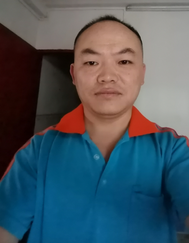 与子携老的第七张照片--鞍山相亲服务中心