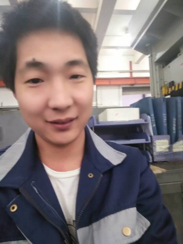 爱是你我的第一张照片--鞍山相亲服务中心