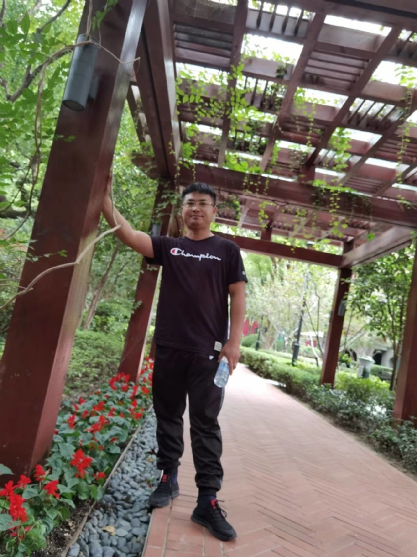 会飞的鱼的第二张照片--鞍山相亲服务中心