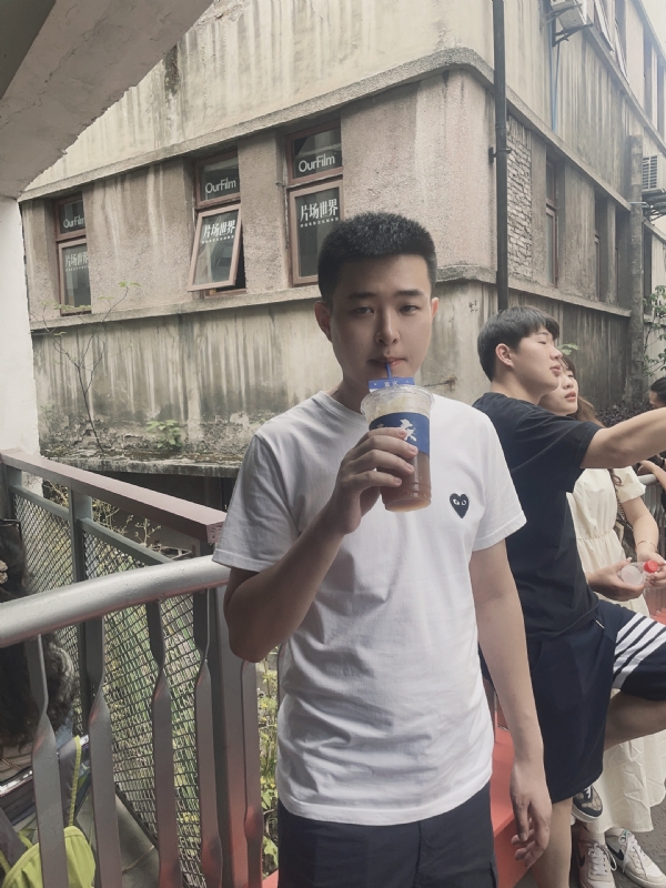 尚龙的第二张照片--鞍山相亲服务中心