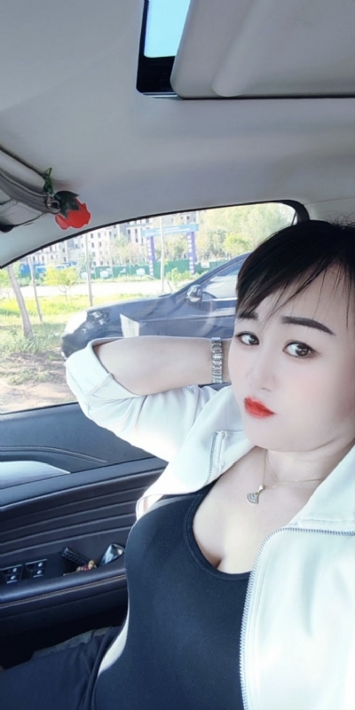王芳燕的第四张照片--鞍山相亲服务中心