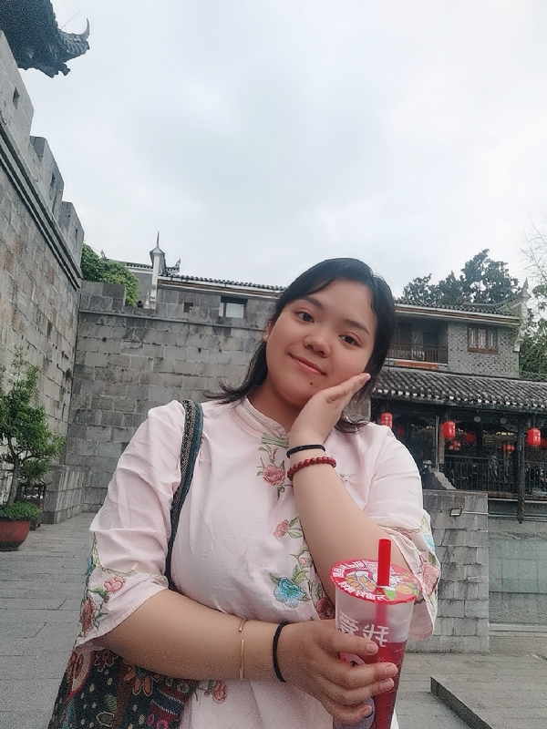 敏兮小沫的第三张照片--鞍山相亲服务中心