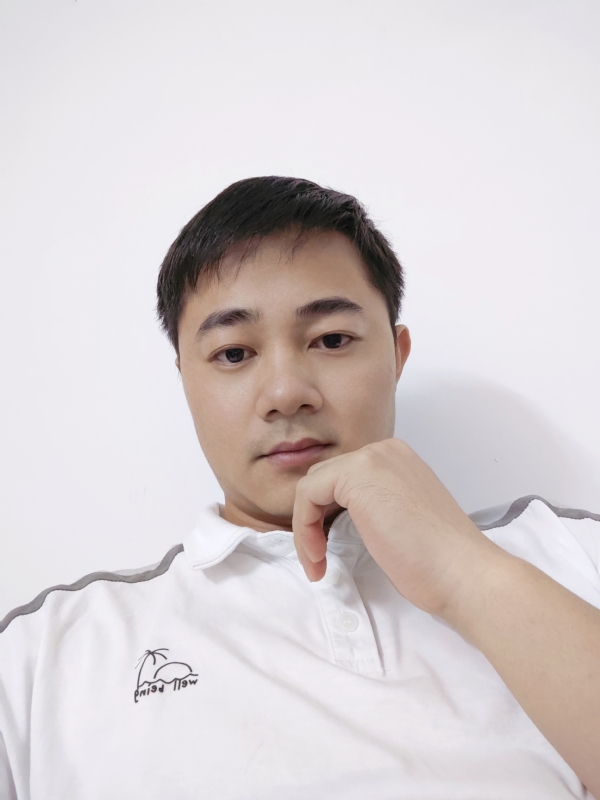 啊良的第一张照片--鞍山相亲服务中心