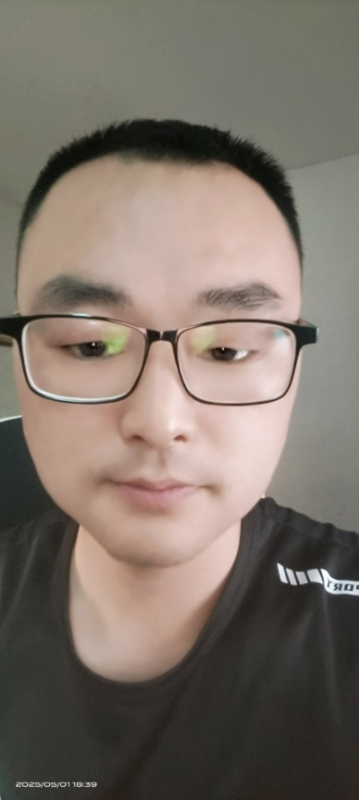 潮湿的心的第一张照片--鞍山相亲服务中心