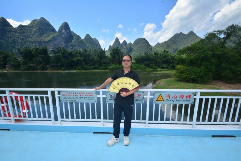 沙漠海的第四张照片--鞍山相亲服务中心